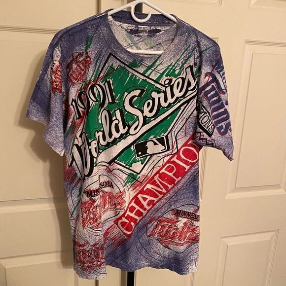 Men's Vintage Minnesota Twins Graffiti All Over Print Baseball T-Shirt Blue XL - Picture 1 of 11